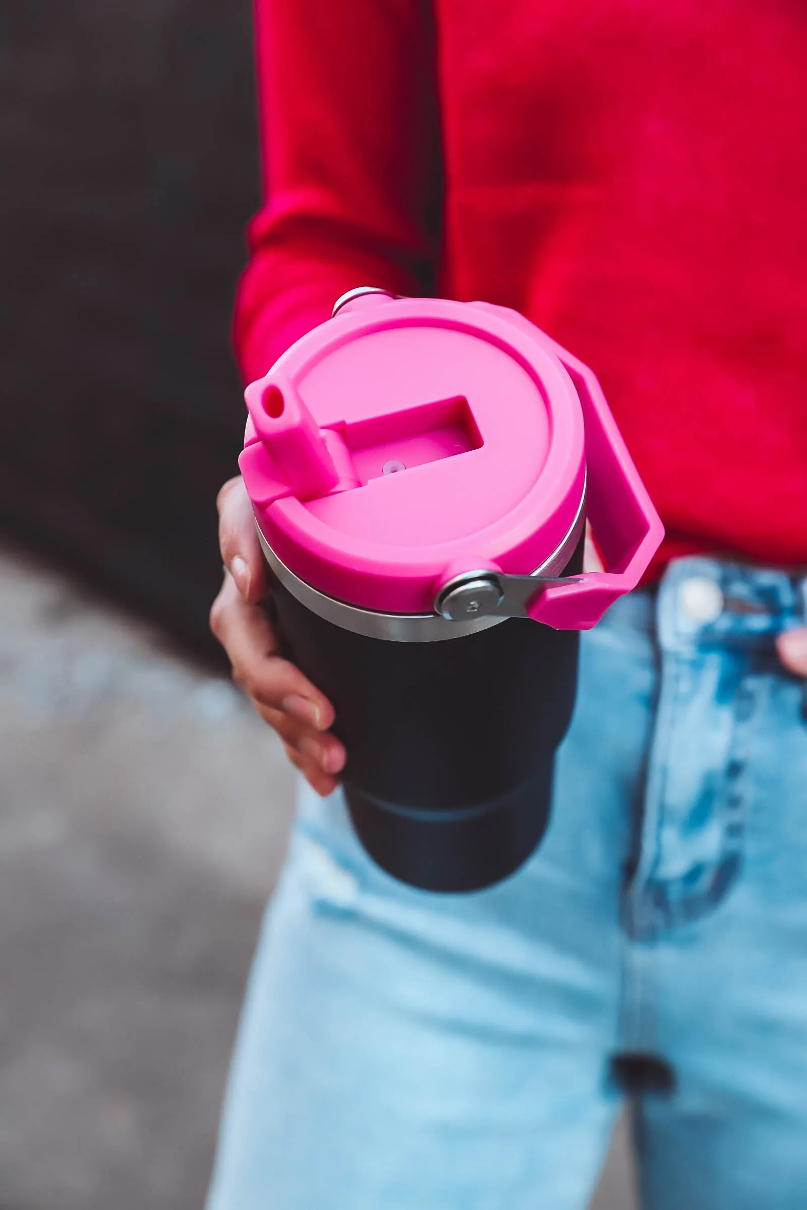 30oz. Flip Straw Tumbler-Black/Hot Pink