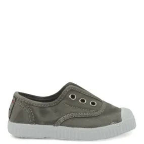 (70777-170) Cienta slip-ons - Light grey