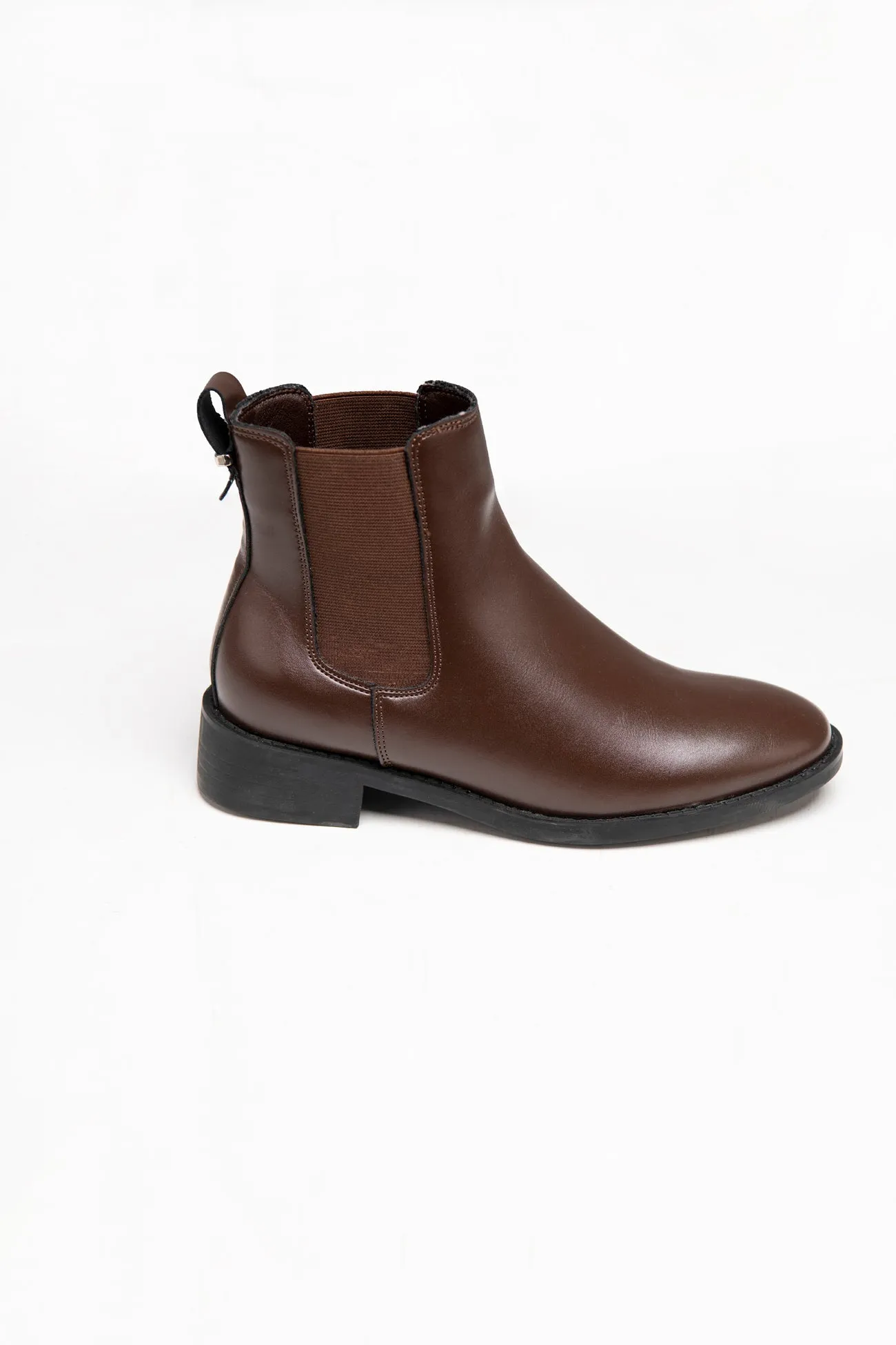 CLASSIC BROWN LOW ANKLE BOOTS