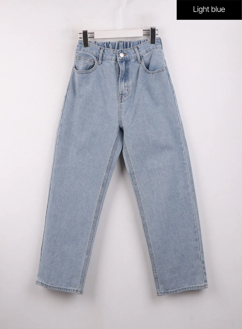 Low-Rise Straight Leg Jeans OJ426