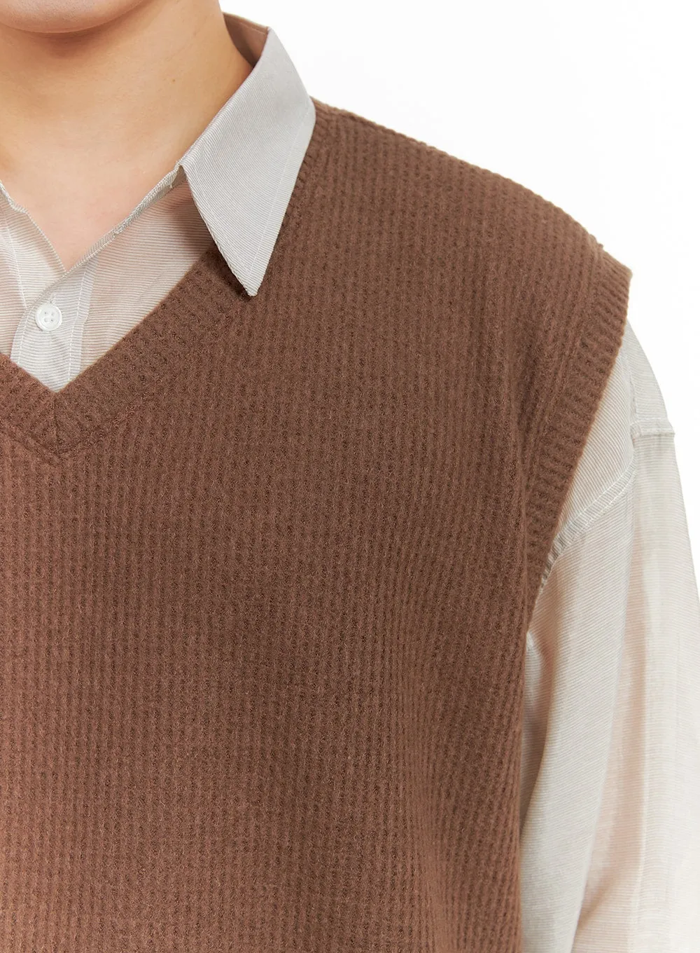 Men's Solid Knit Sweater Vest IA402