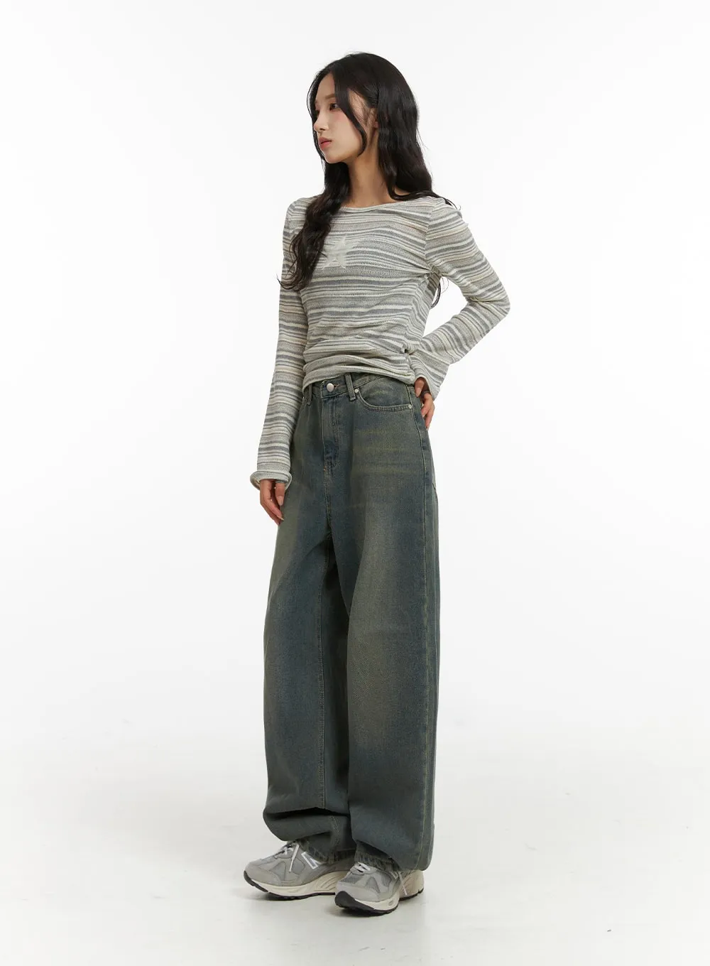 Washed Wide Leg Jeans CJ418